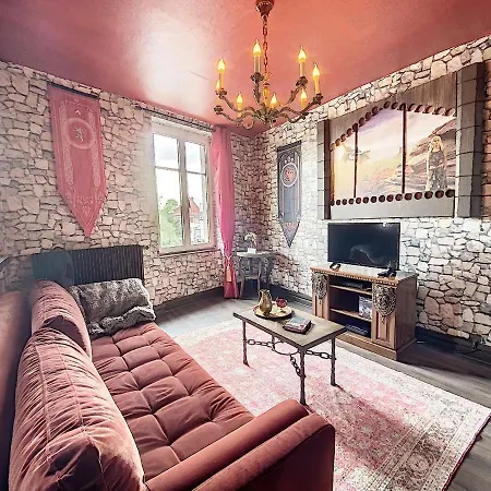 Logement Unique Inspiré De Game Of Thrones Au Coeur De Colmar